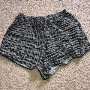 BRANDY MELVILLE shorts